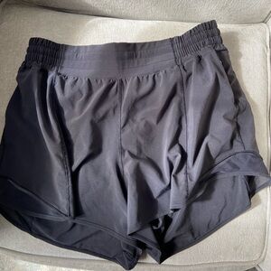 Lululemon Hotty Hot High-Rise Lined Short Size 10